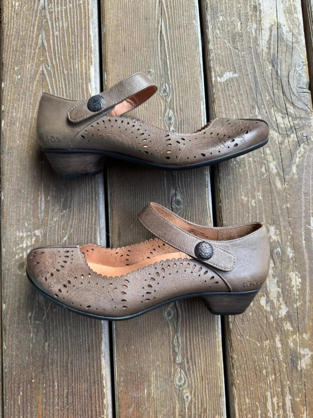 Taos Tango Mary Jane Cut Out Latte Leather Cutout Scalloped Shoes in Women's 9 - Picture 3 of 11